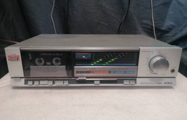 Aiwa F250