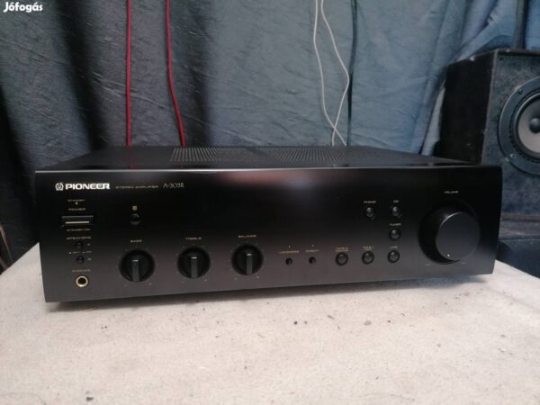 Pioneer A-303R erősítő