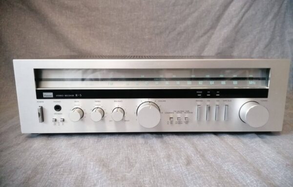 Sansui R-5